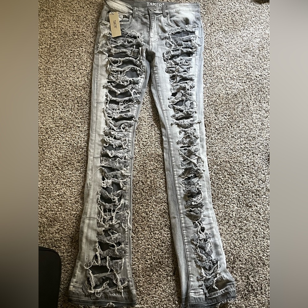 Stylish Gray Distressed Men Jeans